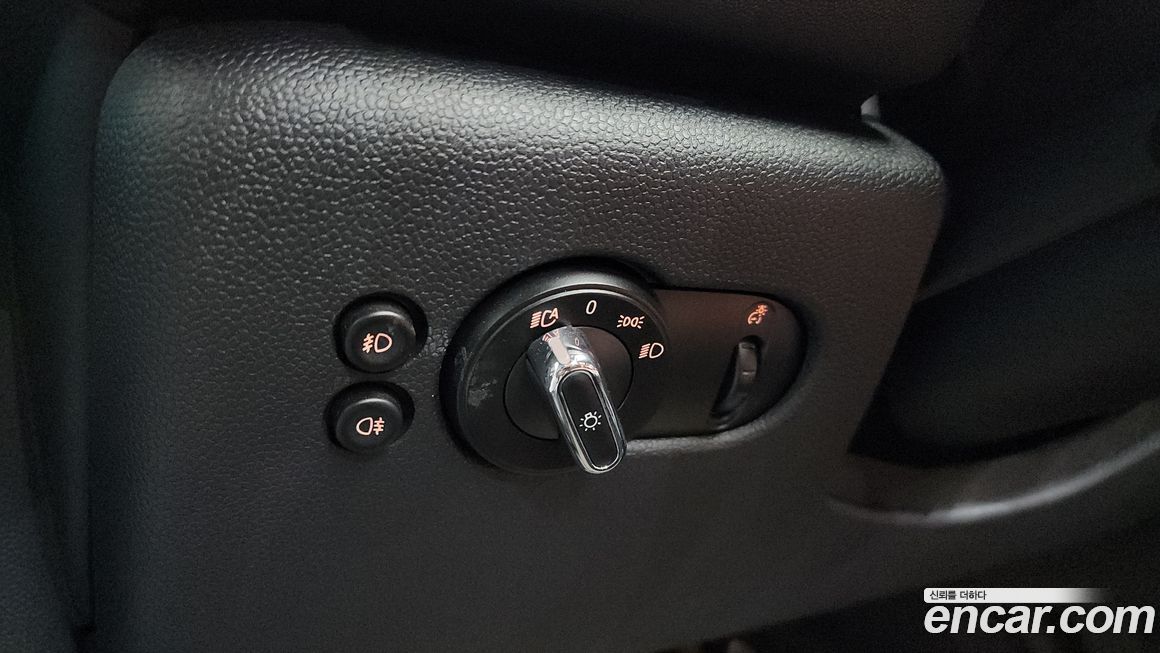 Mini Cooper Convertible 2019