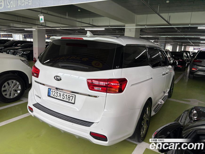 Kia Canival 2019