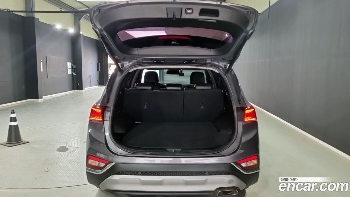 Hyundai Santafe 2020