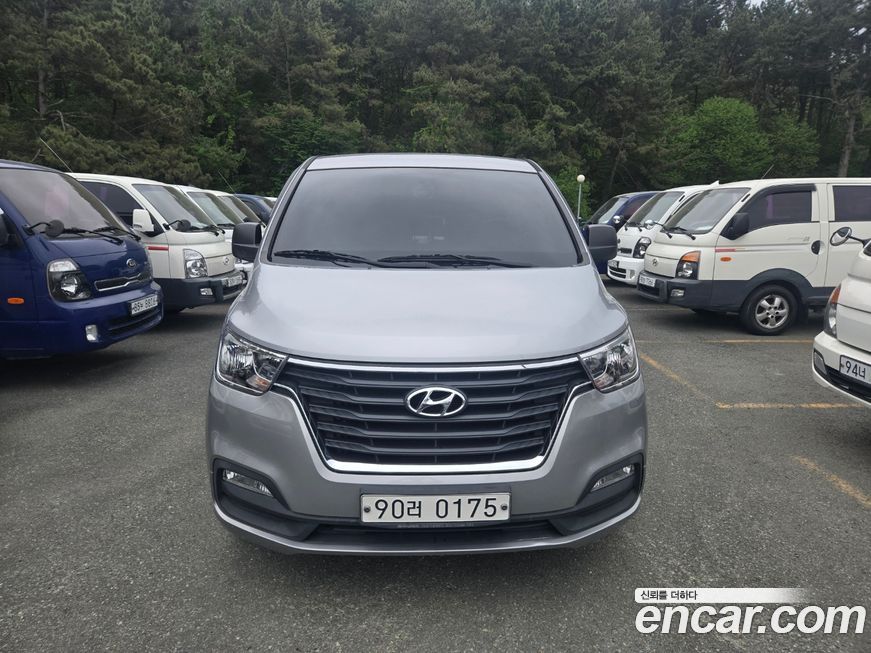 Hyundai Starex 2021
