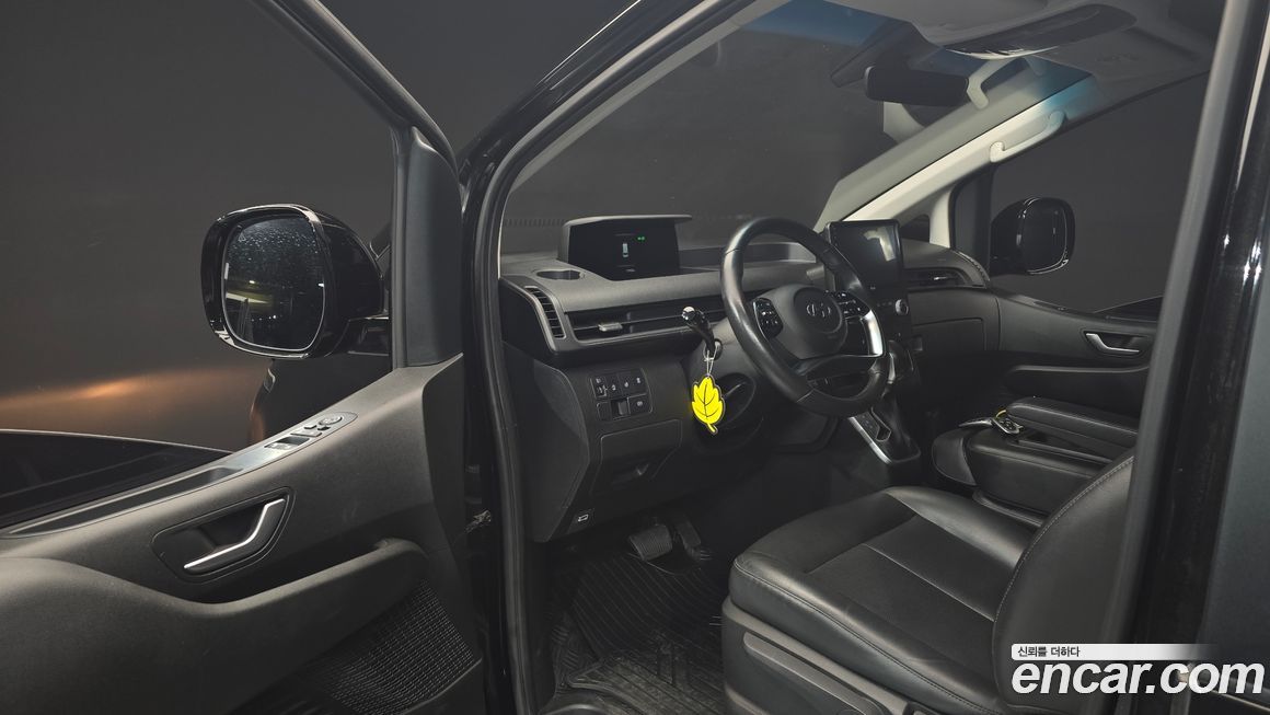 Hyundai Staria 2022