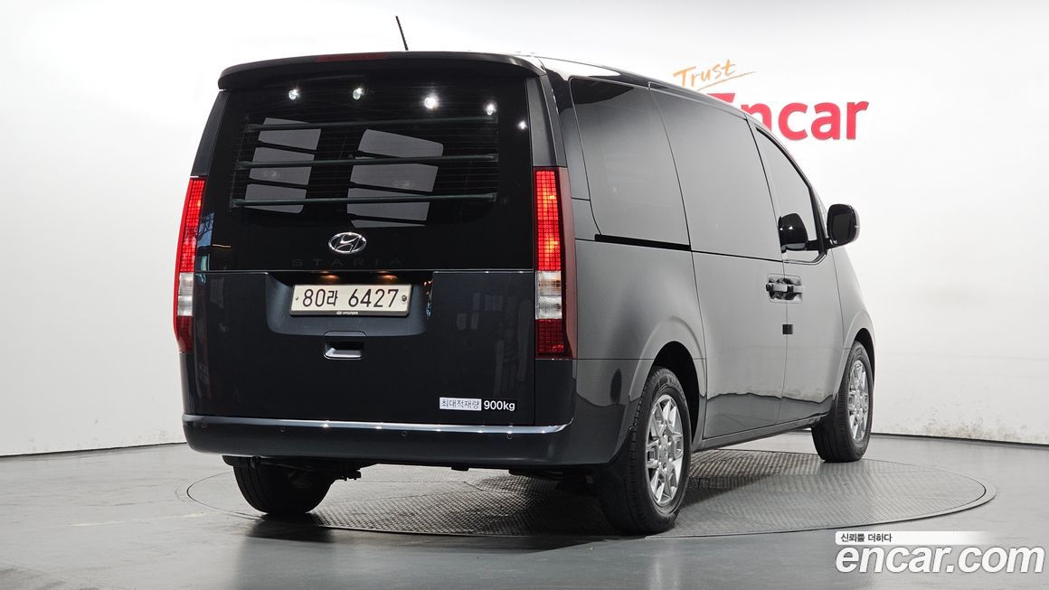 Hyundai Staria 2022