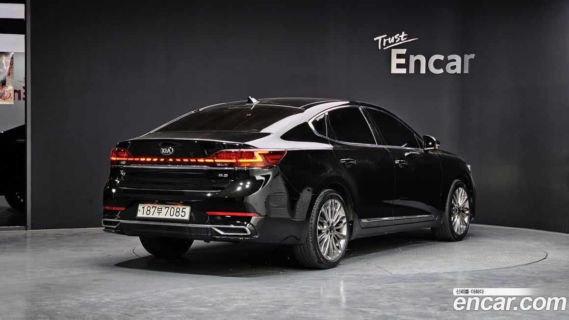 Kia K7 2021