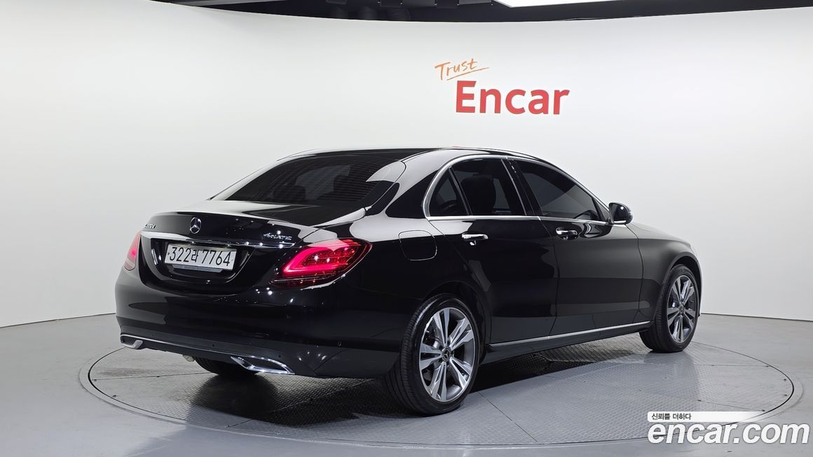 Mercedes-Benz C-Class 2020