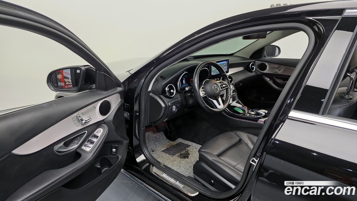 Mercedes-Benz C-Class 2020