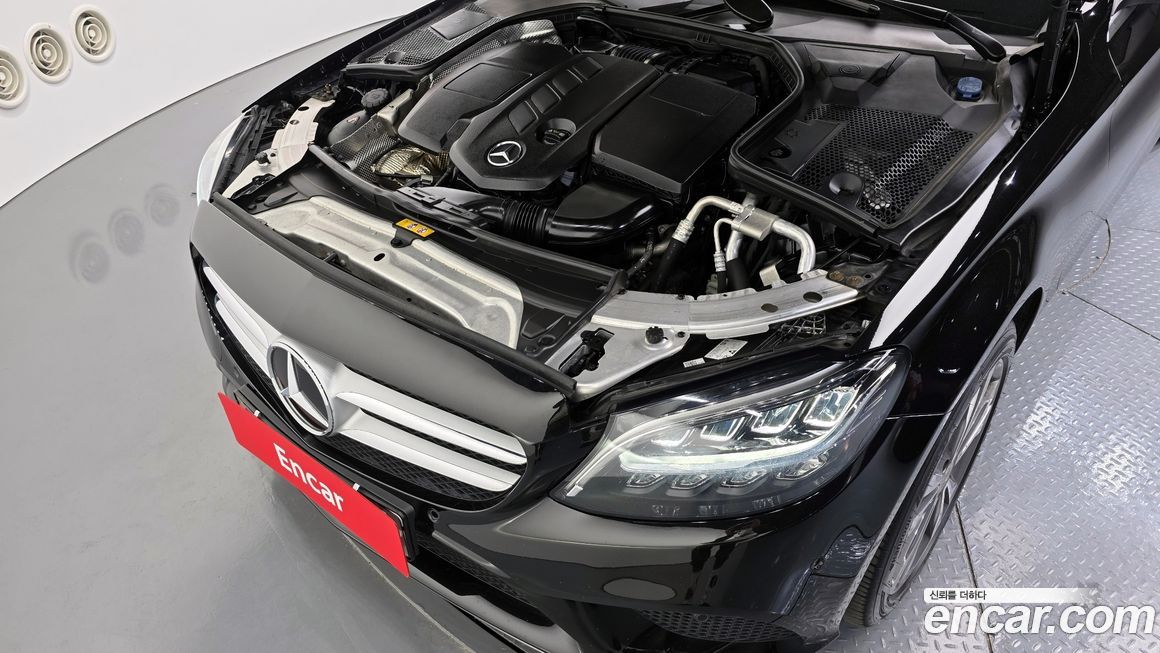 Mercedes-Benz C-Class 2020