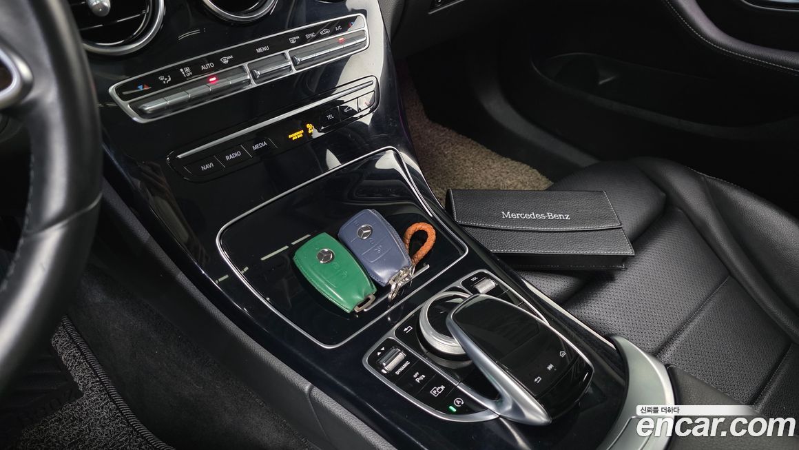 Mercedes-Benz C-Class 2020