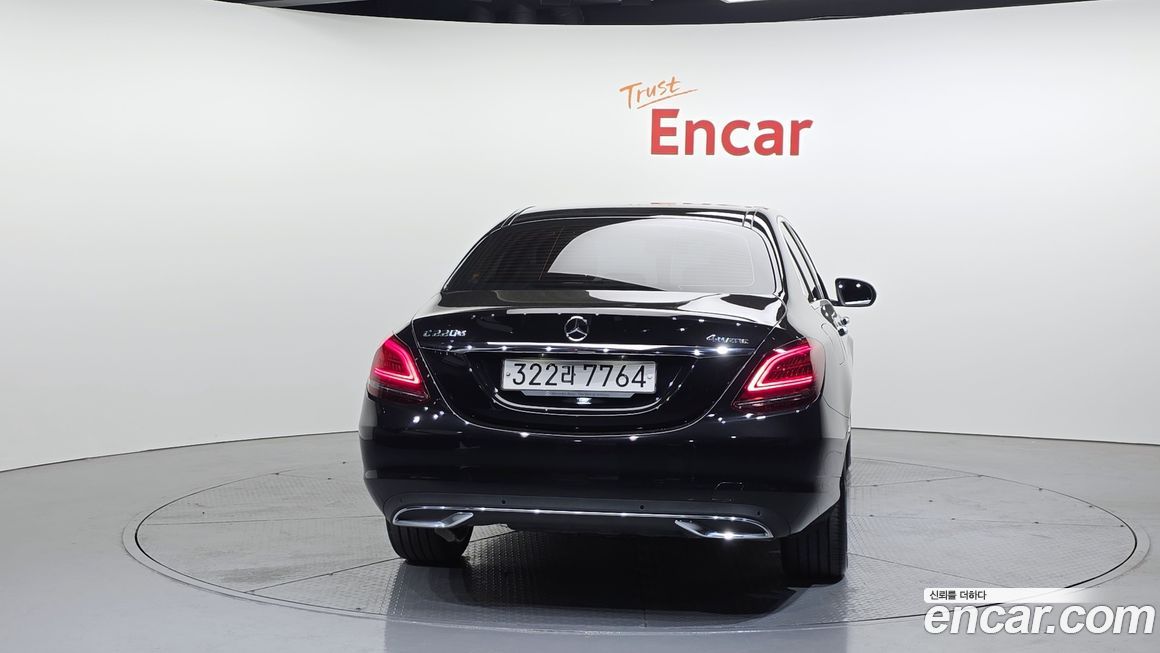 Mercedes-Benz C-Class 2020