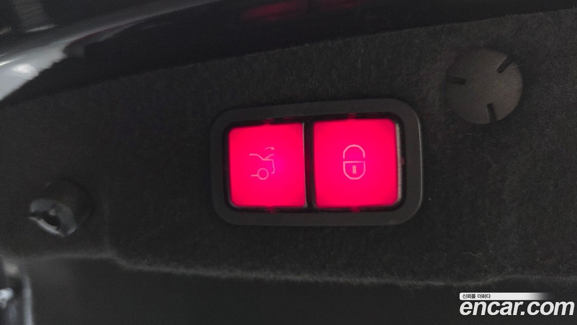 Mercedes-Benz C-Class 2020