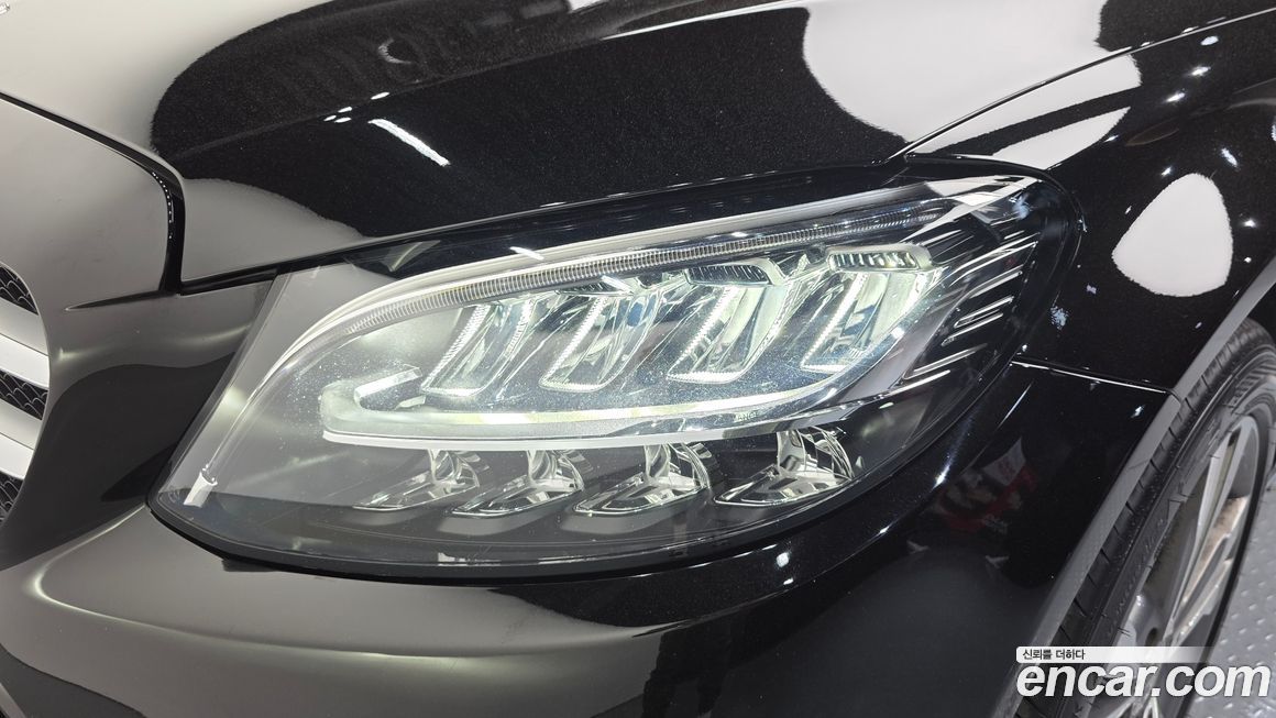 Mercedes-Benz C-Class 2020