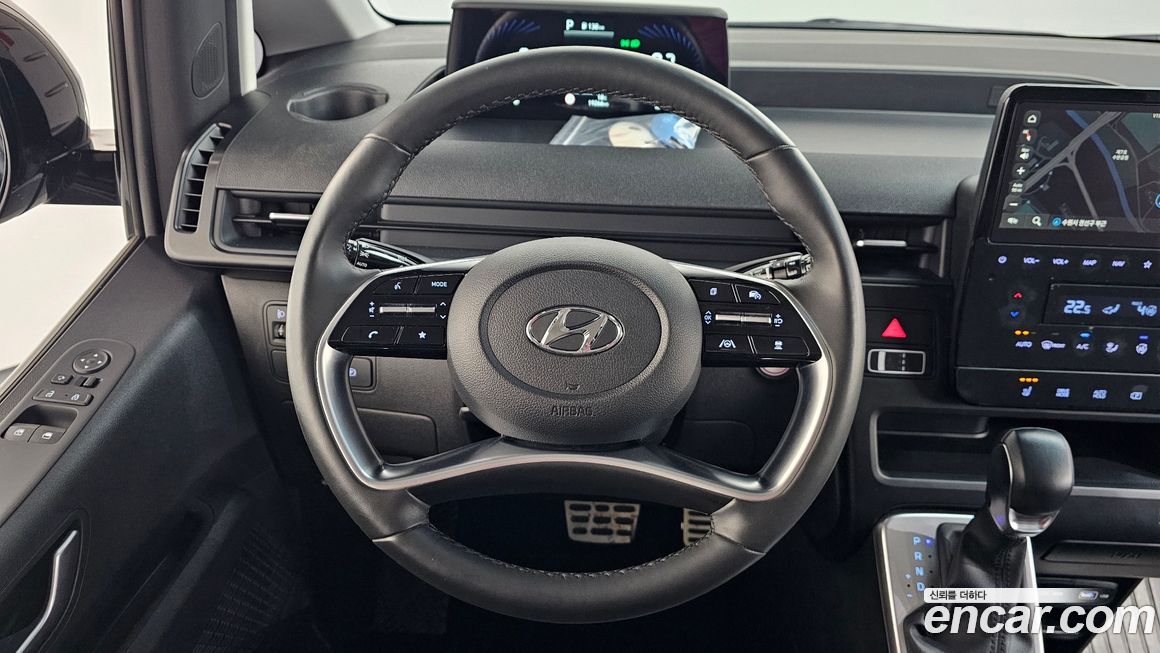Hyundai Staria 2022