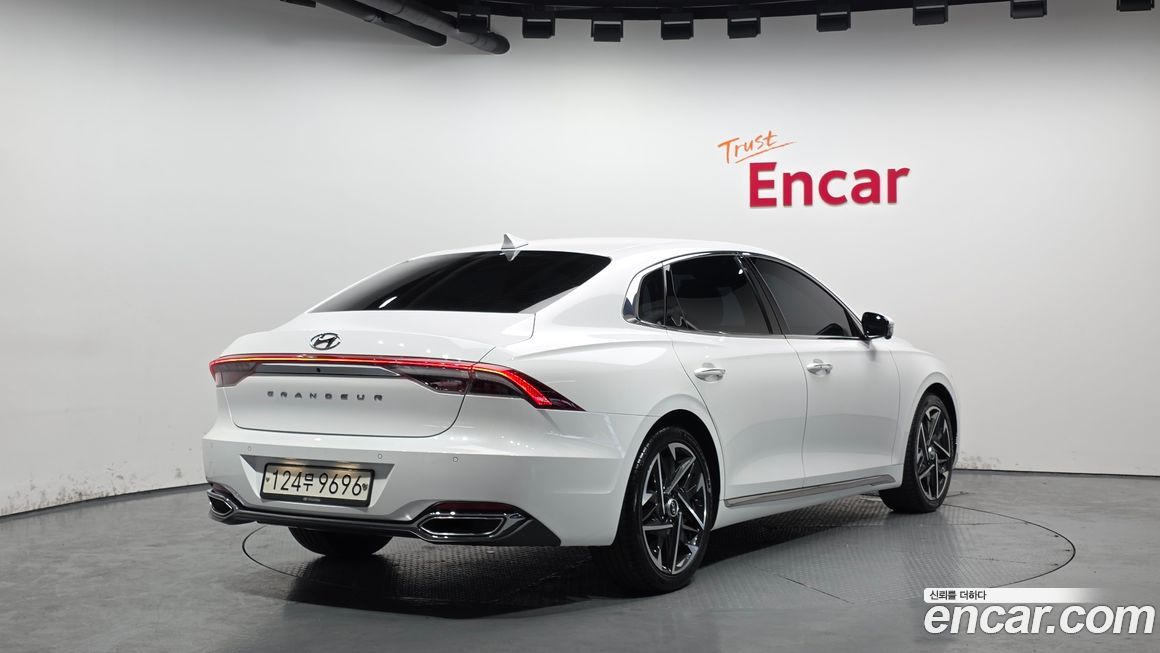 Hyundai Grandeur 2020