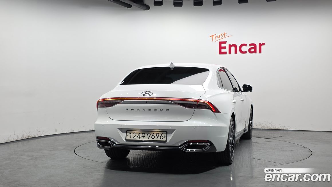 Hyundai Grandeur 2020