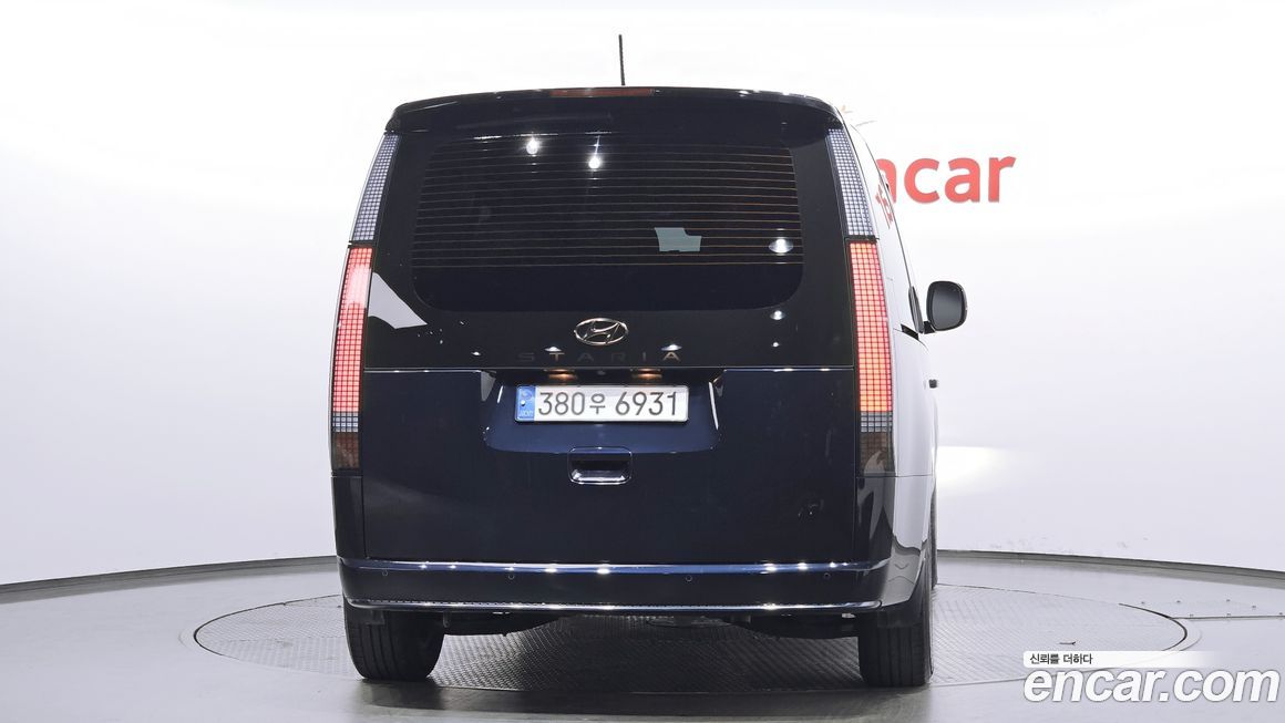 Hyundai Staria 2022