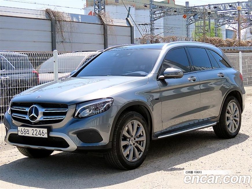 Mercedes-Benz GLC-Class 2019