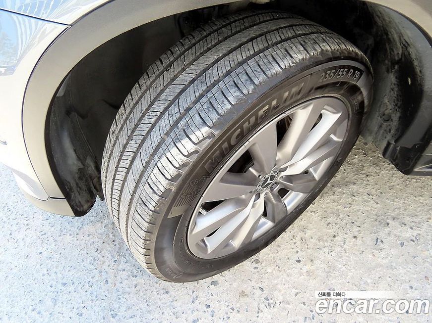 Mercedes-Benz GLC-Class 2019