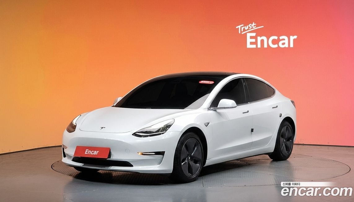 Tesla Model 3 2020