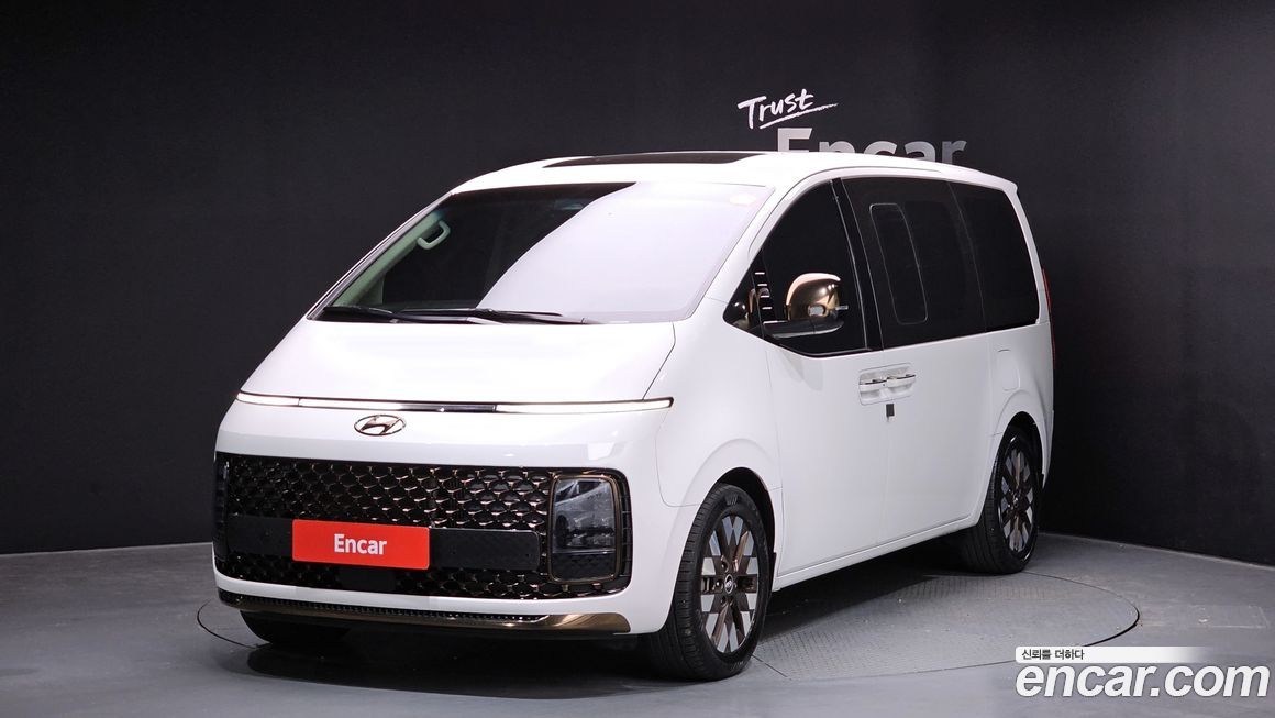 Hyundai Staria 2024