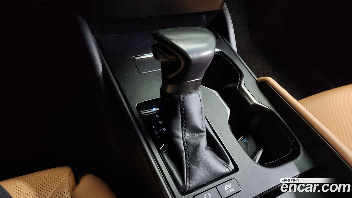 Lexus ES 2023