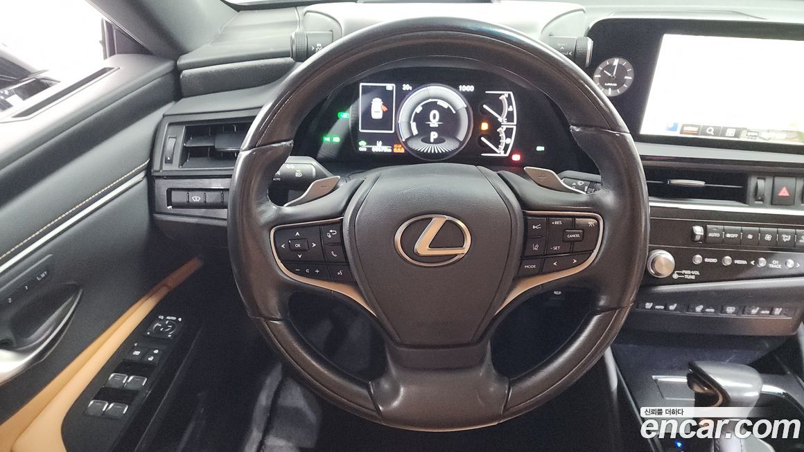 Lexus ES 2023