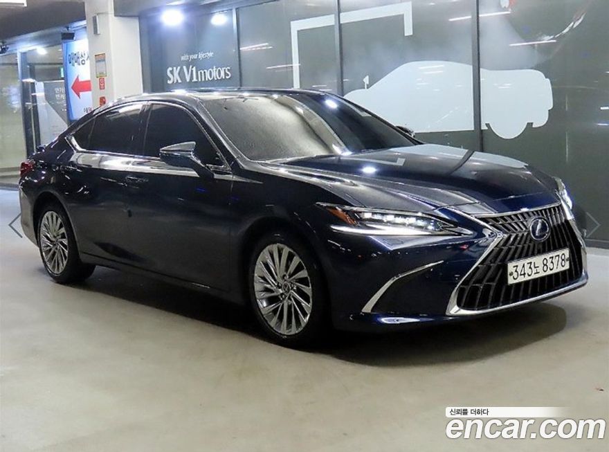 Lexus ES 2022