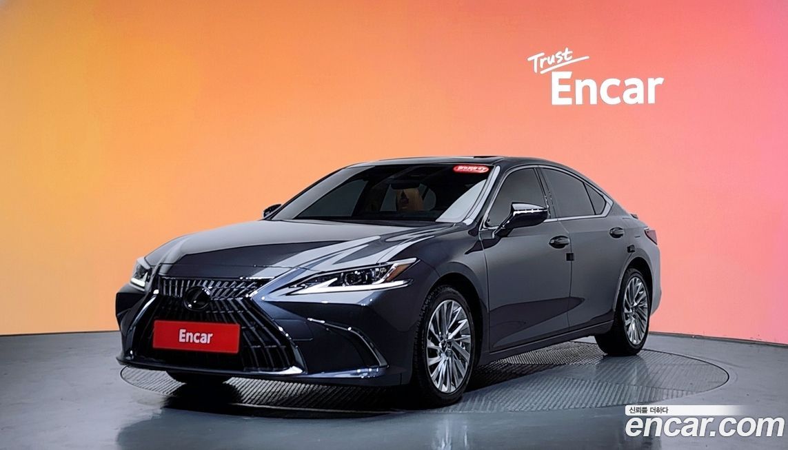 Lexus ES 2023