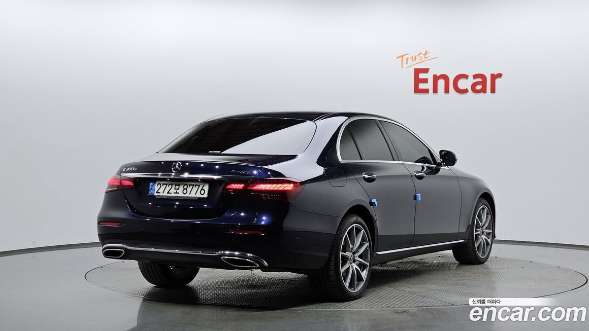 Mercedes-Benz E-Class 2022