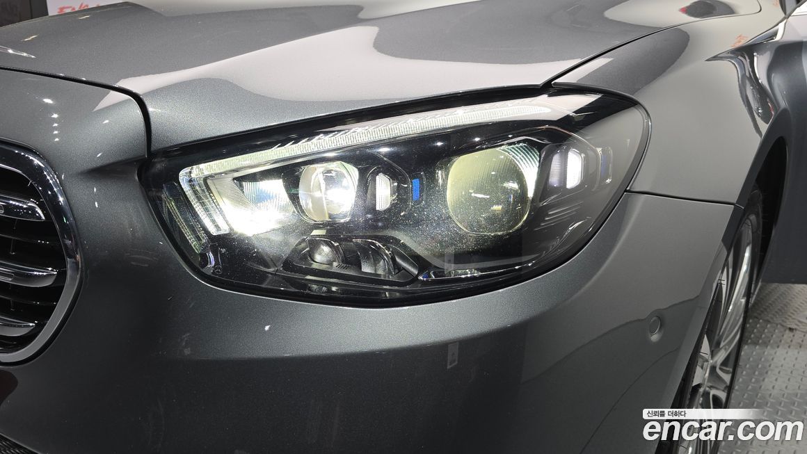 Mercedes-Benz E-Class 2023