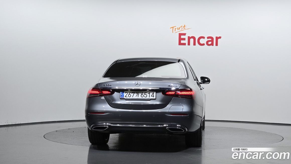 Mercedes-Benz E-Class 2023