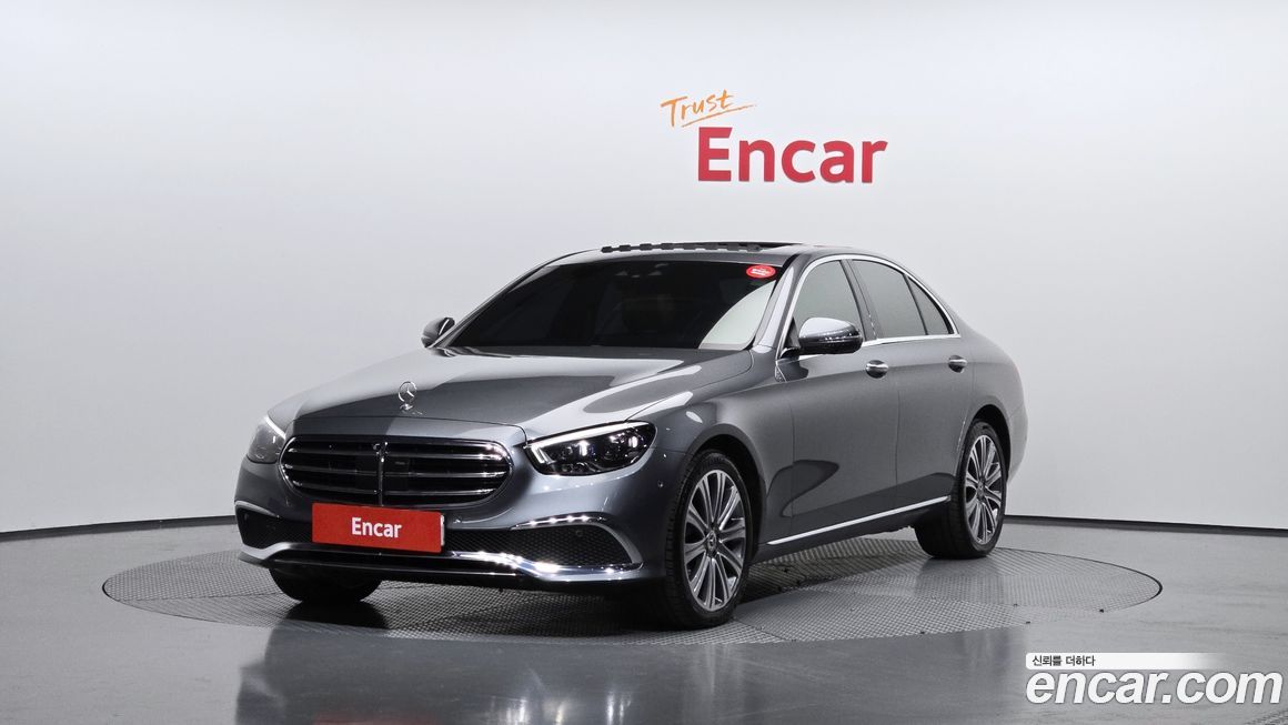 Mercedes-Benz E-Class 2023