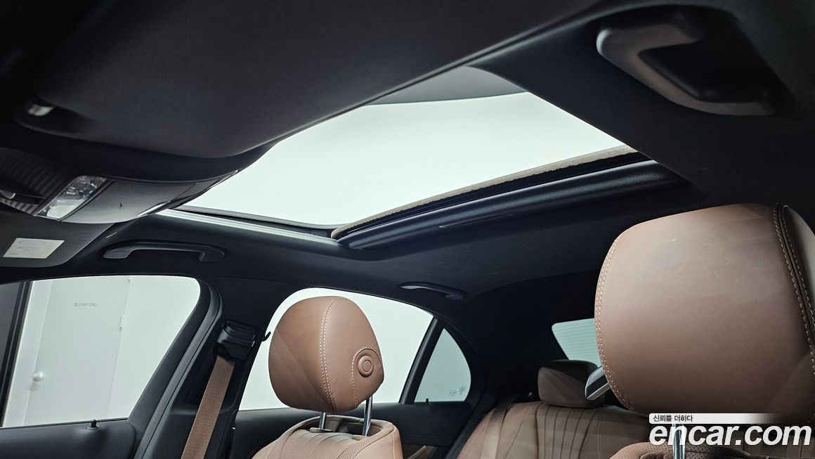 Mercedes-Benz E-Class 2023