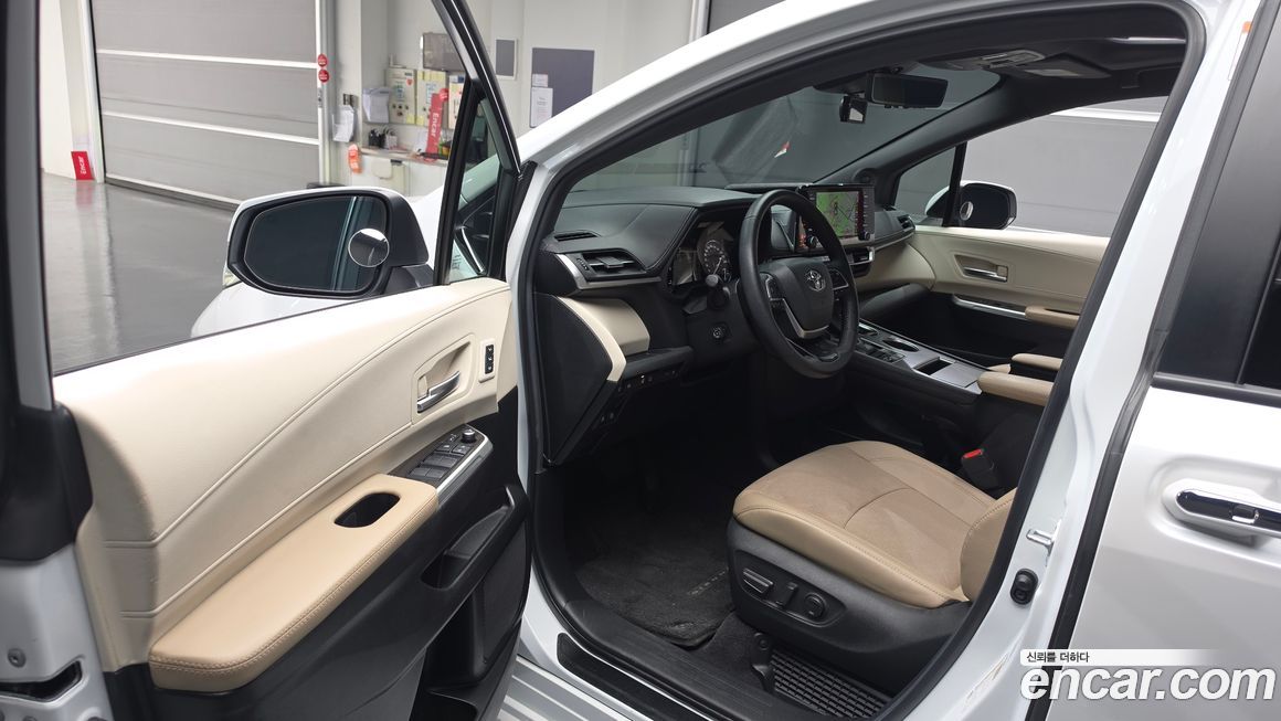 Toyota Sienna 2024