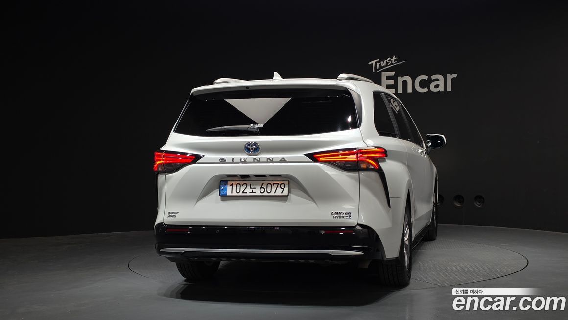 Toyota Sienna 2024