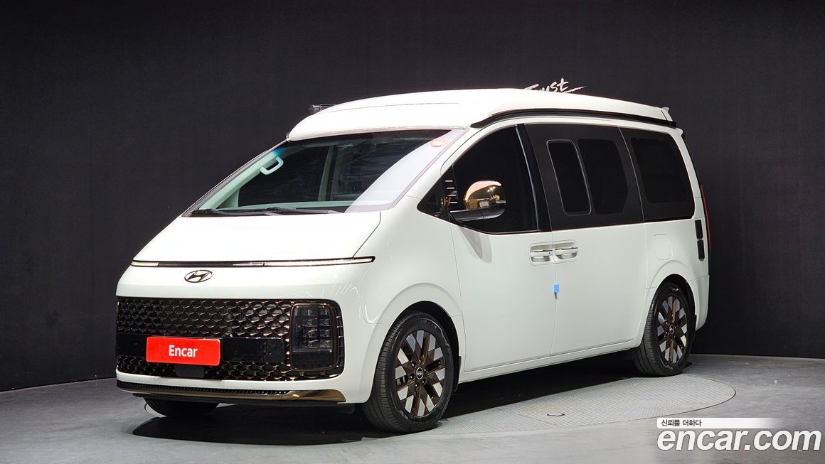 Hyundai Staria 2024