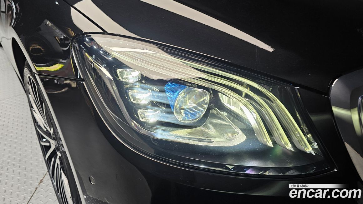 Mercedes-Benz S-Class 2020