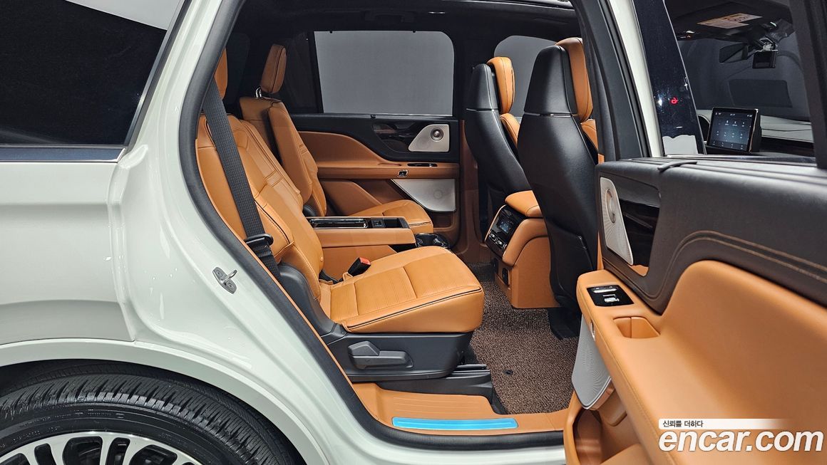 Lincoln Aviator 2023