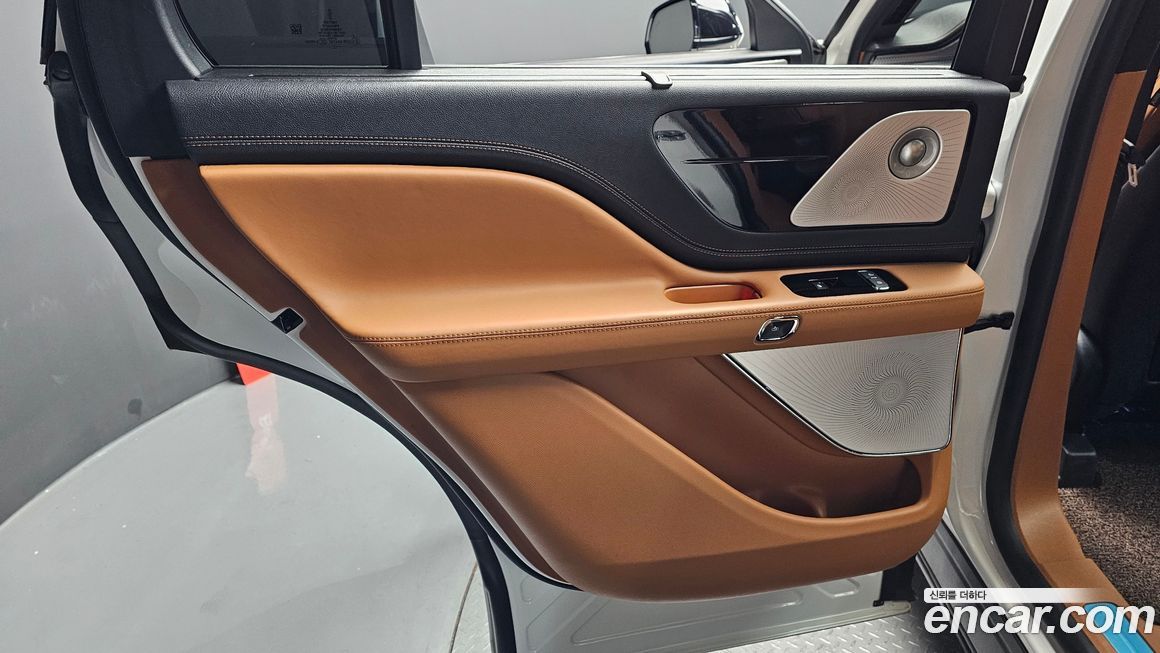 Lincoln Aviator 2023