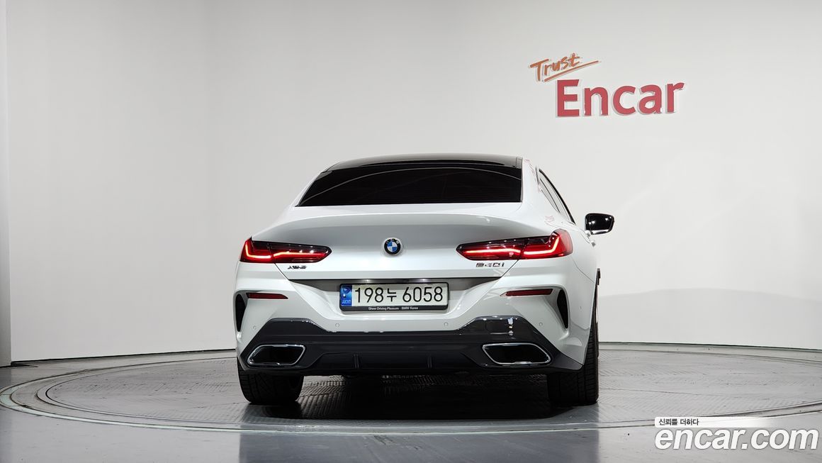 BMW 8-Series 2021