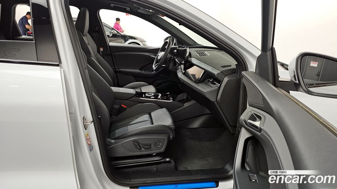 Audi Q6 e-tron 2025