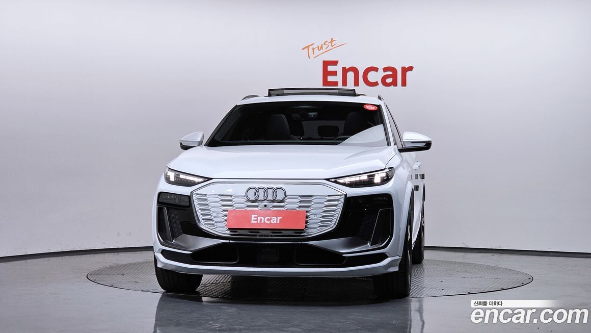 Audi Q6 e-tron 2025