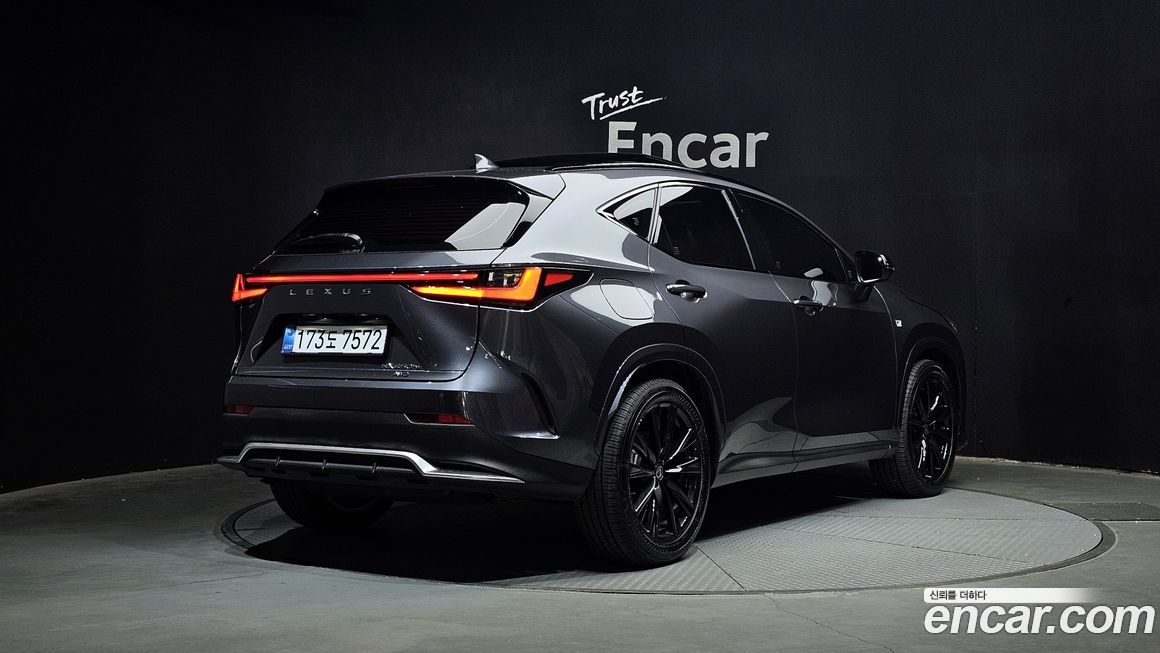 Lexus NX 2026