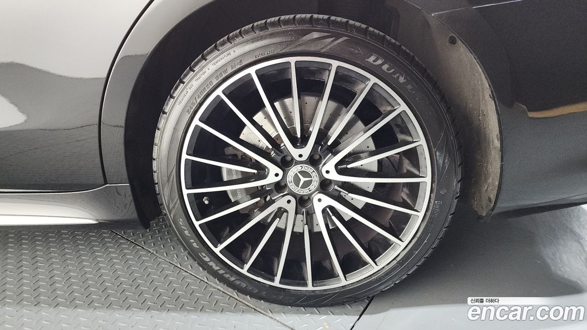 Mercedes-Benz S-Class 2022