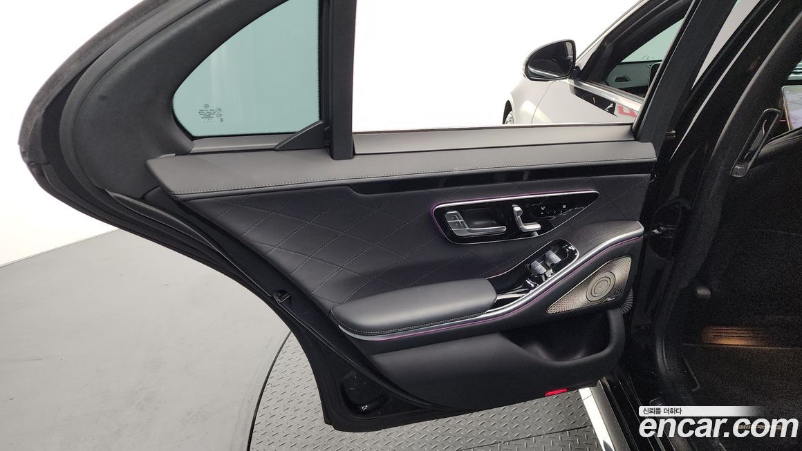 Mercedes-Benz S-Class 2022