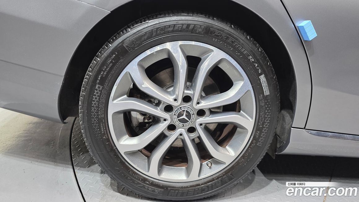 Mercedes-Benz C-Class 2016