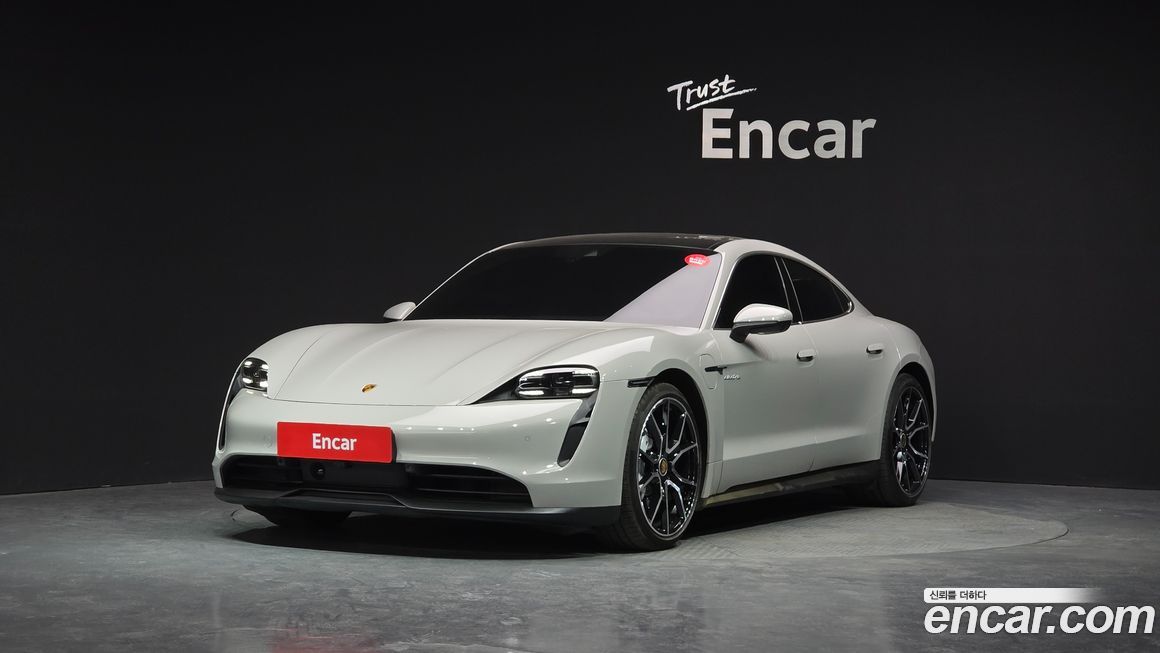 Porsche Taycan 2024