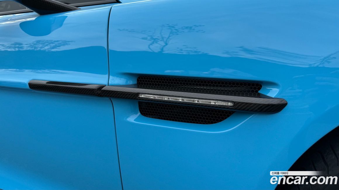 Astonmartin Vanquish 2015