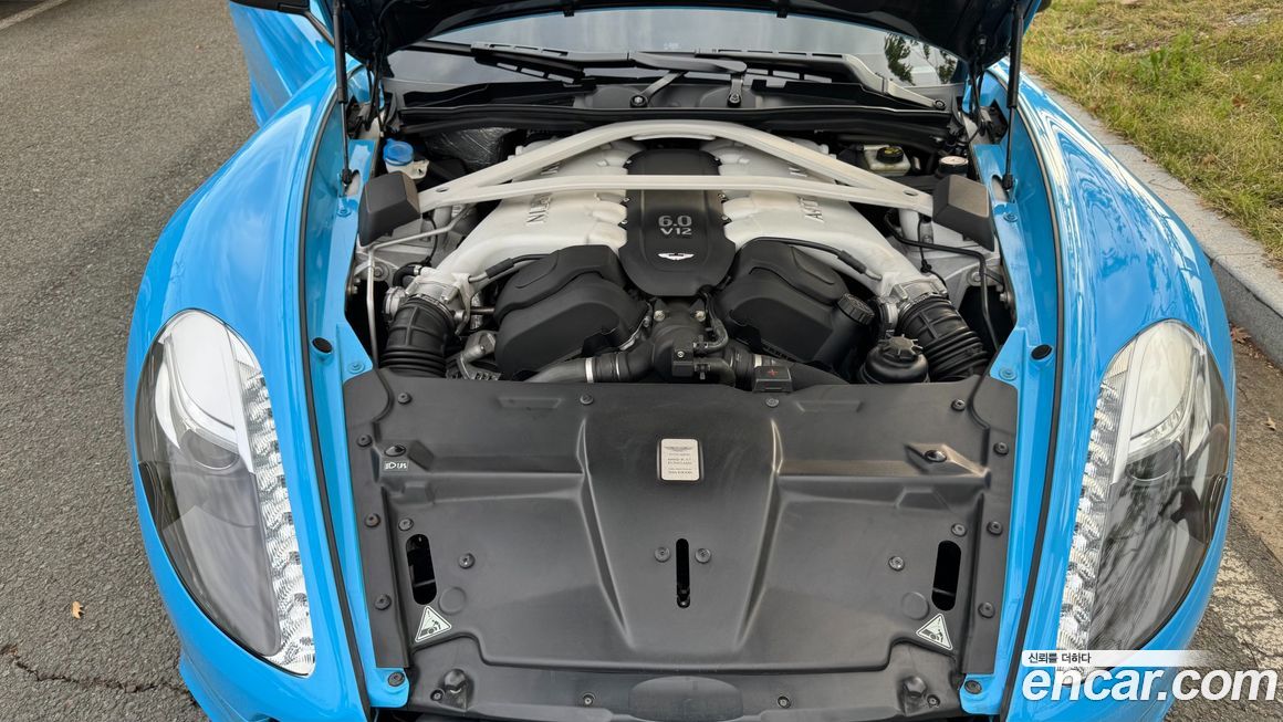 Astonmartin Vanquish 2015