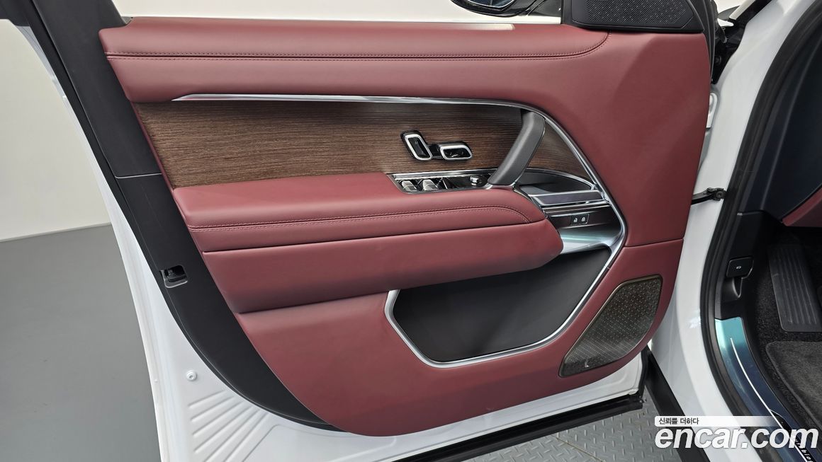 Land Rover Range Rover 2025