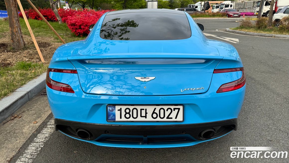 Astonmartin Vanquish 2015