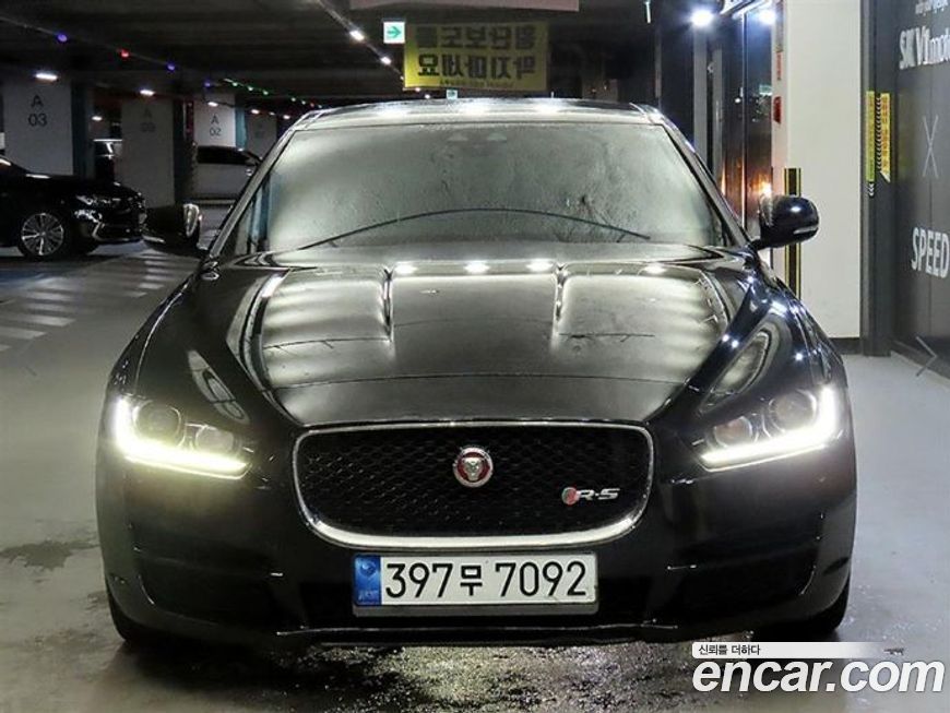Jaguar XE 2016